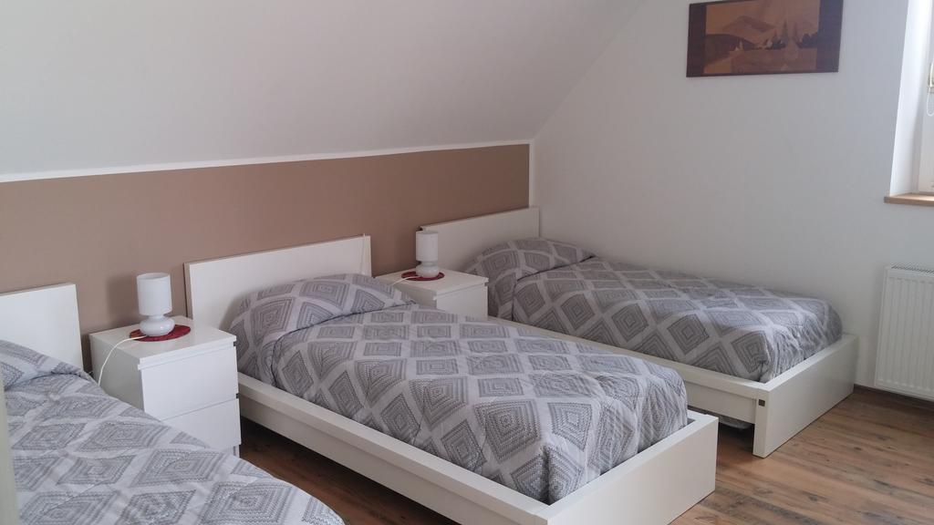 Hunters House Kft Bed And Breakfast Toltestava Екстериор снимка