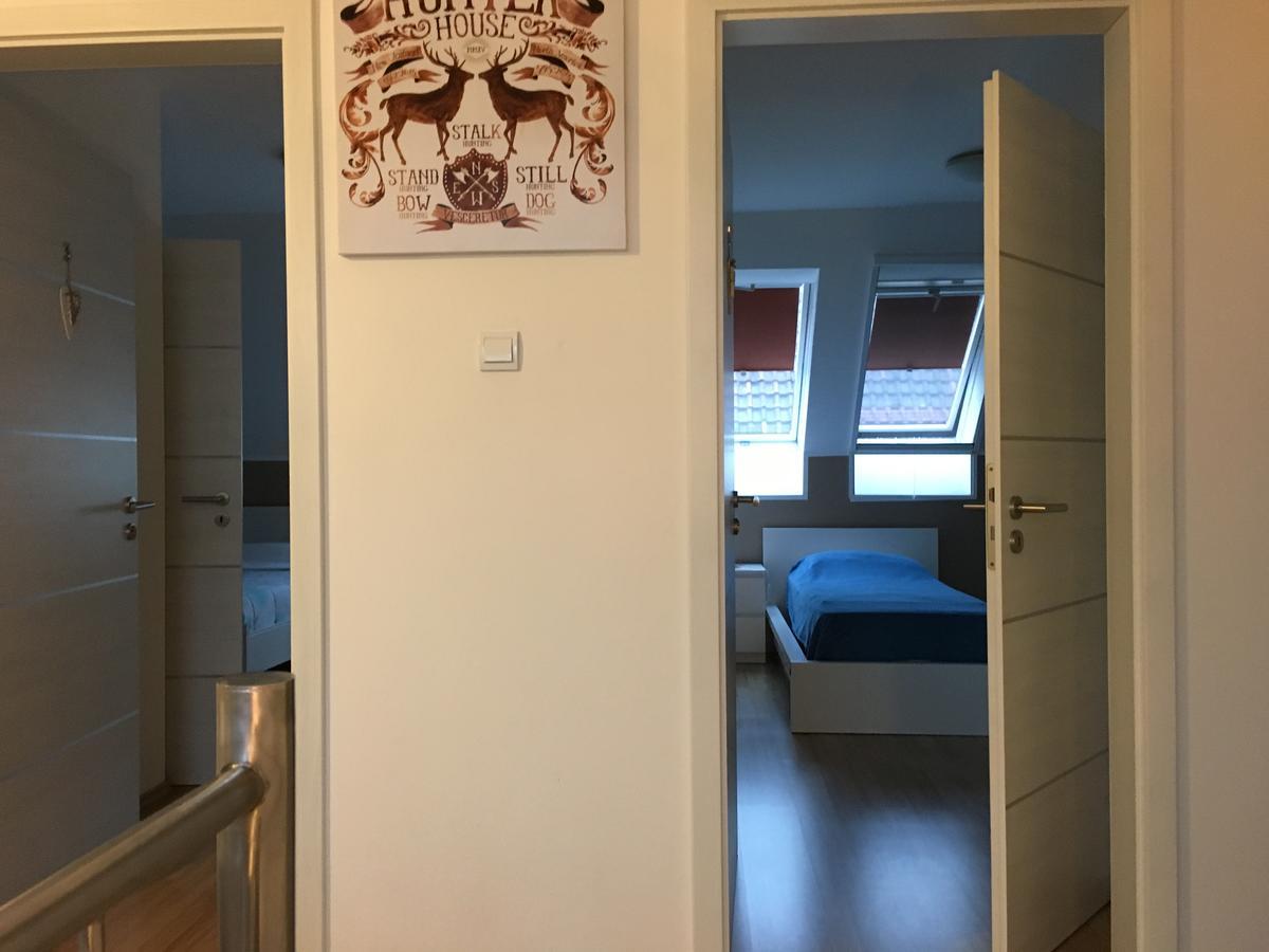 Hunters House Kft Bed And Breakfast Toltestava Екстериор снимка